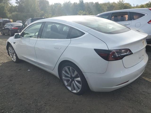 5YJ3E1EB7JF122016 - 2018 TESLA MODEL 3 أبيض صورة 2