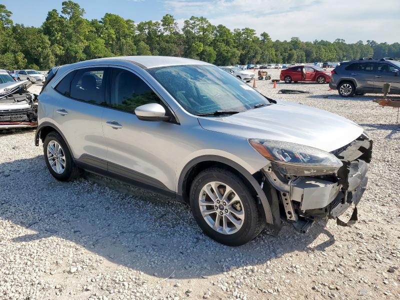 1FMCU0G6XLUA32734 - 2020 FORD ESCAPE SE SILVER photo 4