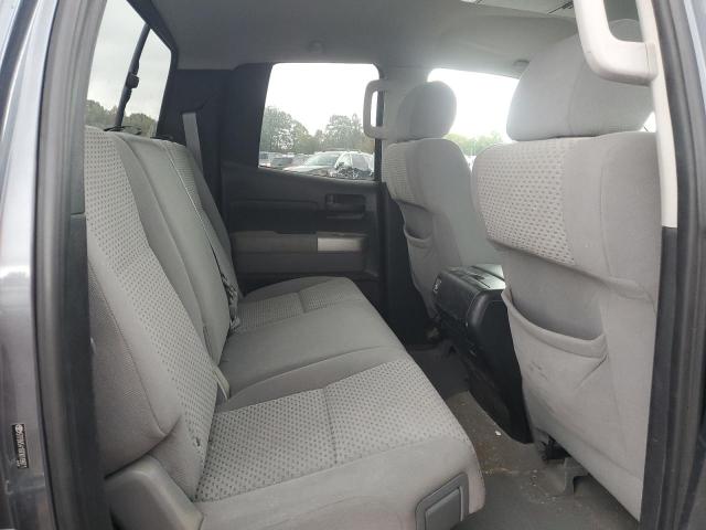 5TFBV54107X019871 - 2007 TOYOTA TUNDRA DOUBLE CAB SR5 GRAY photo 10