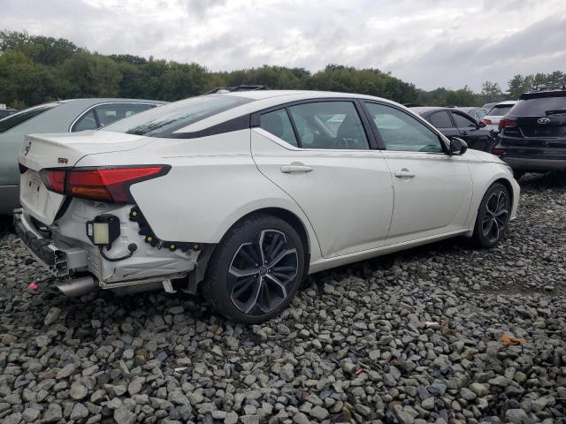 1N4BL4CV8RN422215 - 2024 NISSAN ALTIMA SR WHITE photo 3
