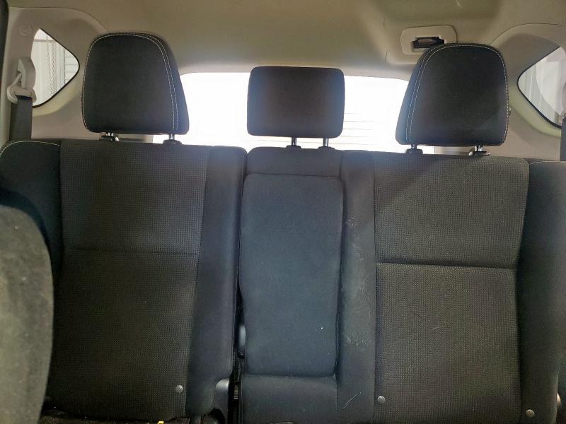 2T3WFREVXHW365973 - 2017 TOYOTA RAV4 XLE Gümüş foto 10