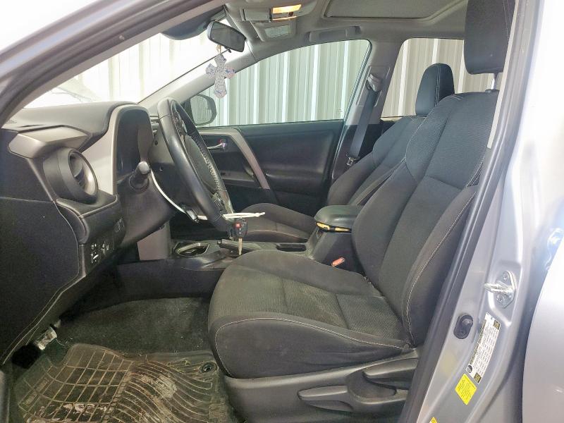 2T3WFREVXHW365973 - 2017 TOYOTA RAV4 XLE Gümüş foto 7