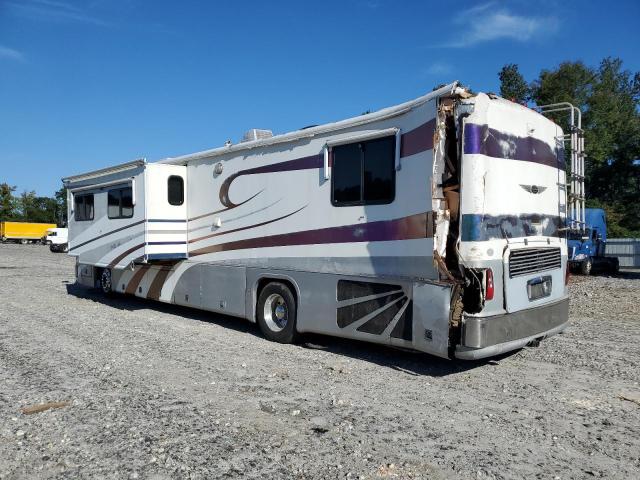 4UZ6LMEB7YCG66249 - 2000 FREIGHTLINER CHASSIS VCL SILVER photo 3