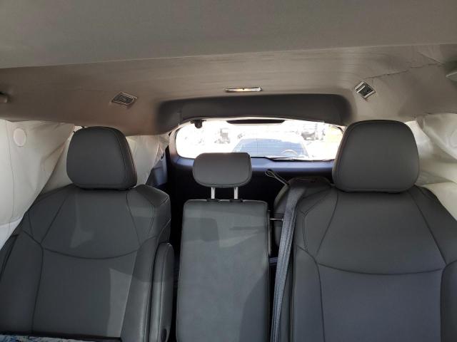 5TDYRKECXRS206704 - 2024 TOYOTA SIENNA XLE WHITE photo 10