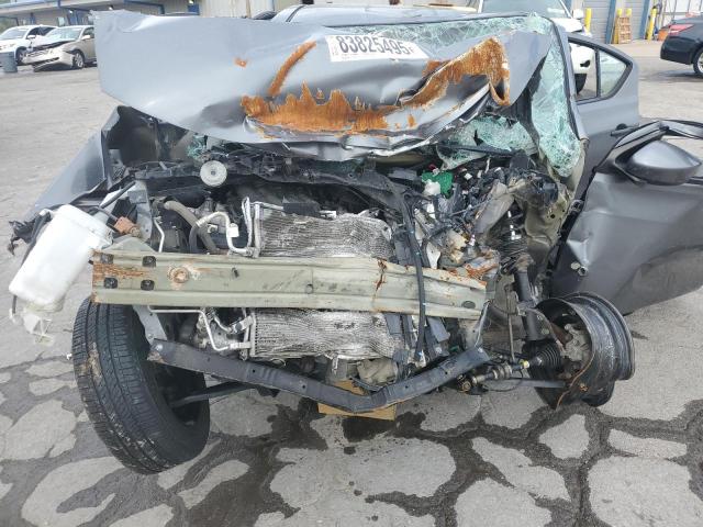 3N1CN7AP7GL863140 - 2016 NISSAN VERSA S SILVER photo 11