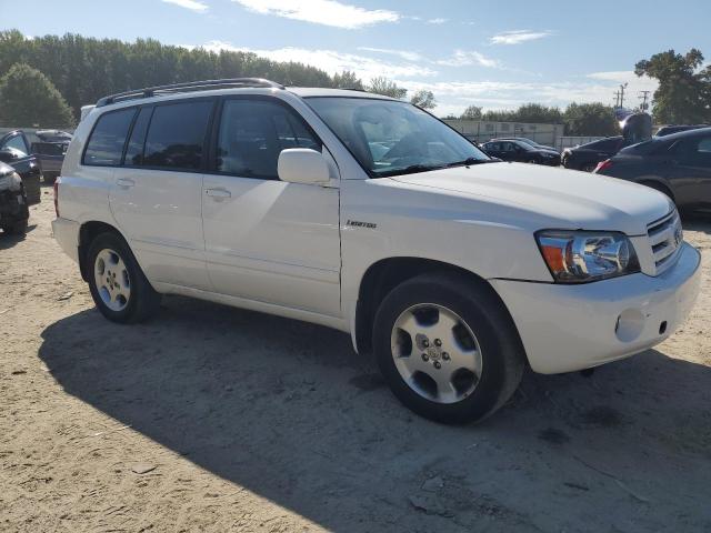 JTEDP21A340013665 - 2004 TOYOTA HIGHLANDER BASE Սպիտակ լուսանկար 4