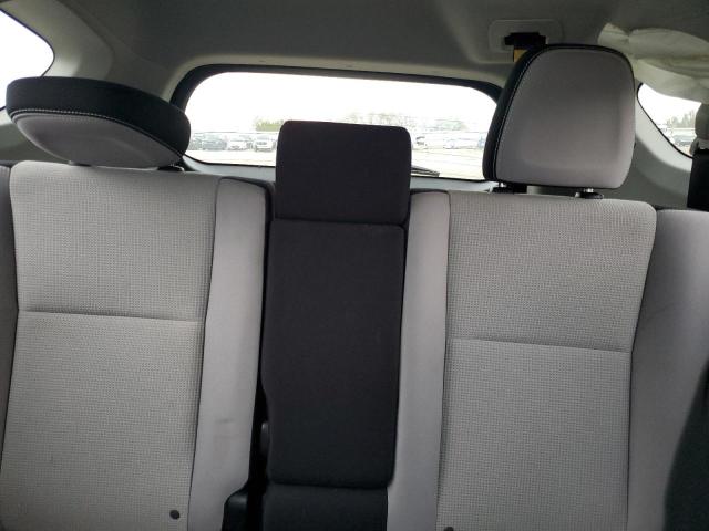 JTMWFREV0HJ111025 - 2017 TOYOTA RAV4 XLE WHITE photo 10