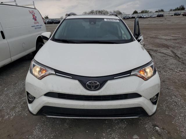 JTMWFREV0HJ111025 - 2017 TOYOTA RAV4 XLE WHITE photo 5
