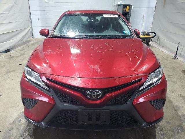 4T1B11HK5JU626800 - 2018 TOYOTA CAMRY L წითელი ფოტო 5