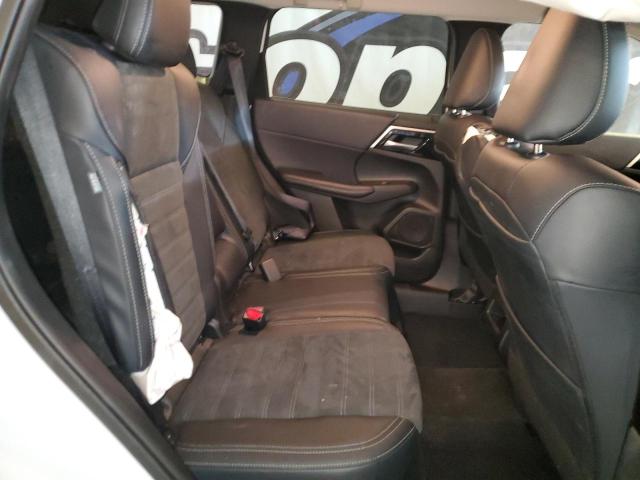 JA4J4VA82RZ084366 - 2024 MITSUBISHI OUTLANDER SE WHITE photo 11