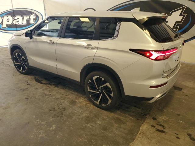JA4J4VA82RZ084366 - 2024 MITSUBISHI OUTLANDER SE WHITE photo 2