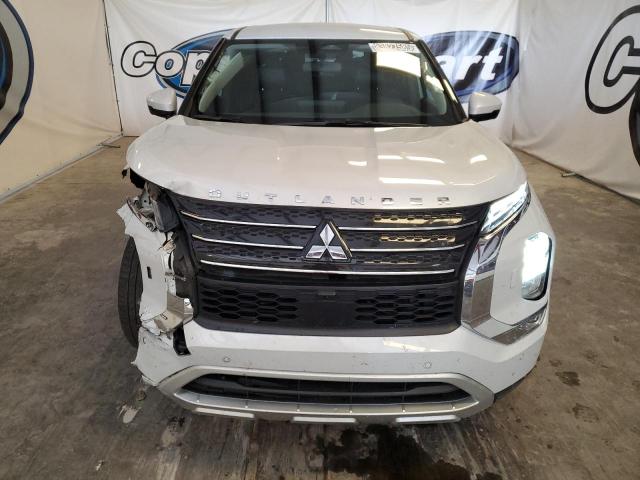 JA4J4VA82RZ084366 - 2024 MITSUBISHI OUTLANDER SE WHITE photo 5