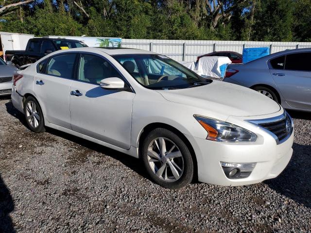 1N4AL3AP1DC116925 - 2013 NISSAN ALTIMA 2.5 WHITE photo 4