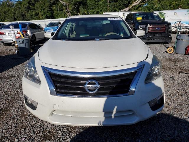 1N4AL3AP1DC116925 - 2013 NISSAN ALTIMA 2.5 WHITE photo 5