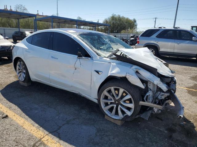 5YJ3E1EA4JF015688 - 2018 TESLA MODEL 3 Blanco foto 4