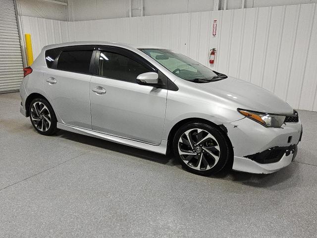 JTNKARJE8HJ544008 - 2017 TOYOTA COROLLA IM SILVER photo 4