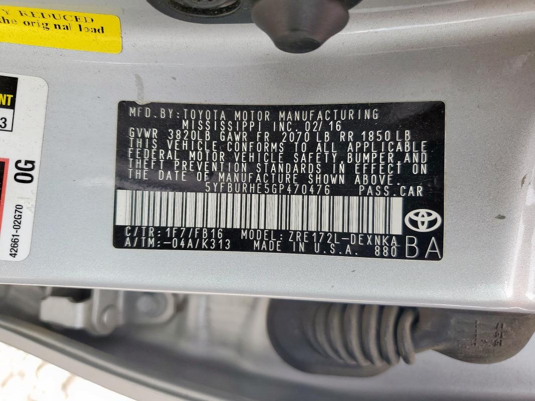 5YFBURHE5GP470476 - 2016 TOYOTA COROLLA L SILVER photo 13