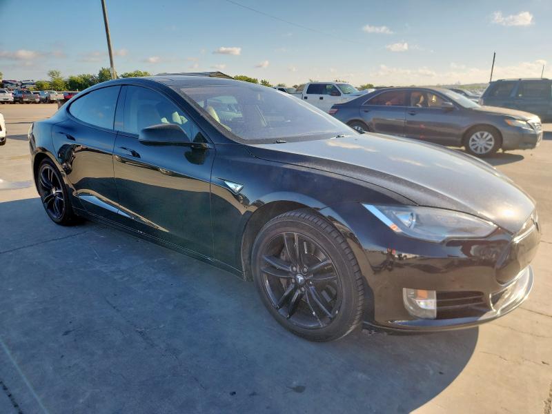 5YJSA1H11EFP51853 - 2014 TESLA MODEL S შავი ფოტო 4