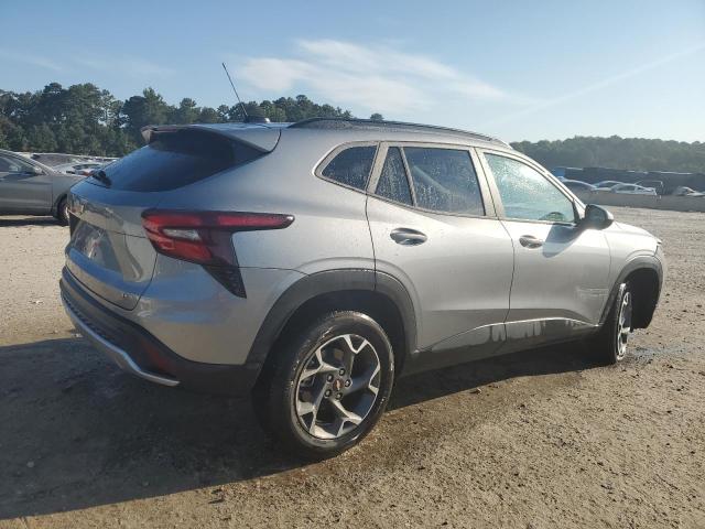 KL77LHEP3SC148720 - 2025 CHEVROLET TRAX 1LT Gümüş foto 3