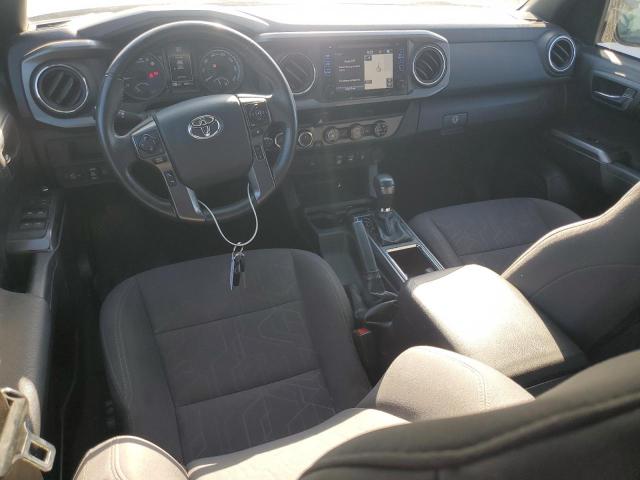 3TMDZ5BN4JM043235 - 2018 TOYOTA TACOMA DOUBLE CAB 银色 照片 8