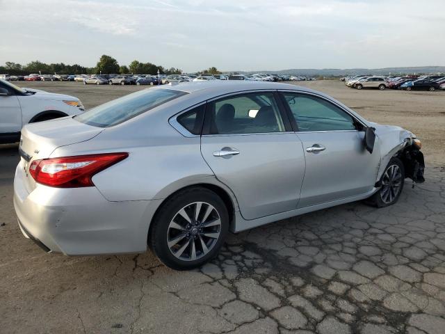 1N4AL3AP5HC280958 - 2017 NISSAN ALTIMA 2.5 ვერცხლისფერი ფოტო 3