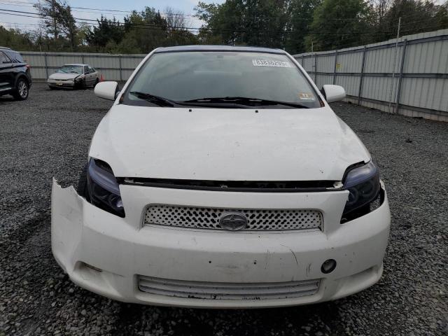 JTKDE167590276869 - 2009 TOYOTA SCION TC Білий фото 5