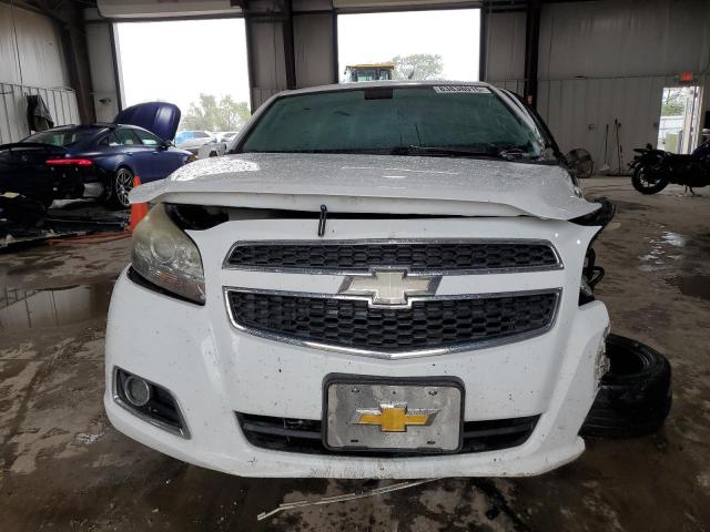 1G11E5SAXDU134000 - 2013 CHEVROLET MALIBU 2LT WHITE photo 5