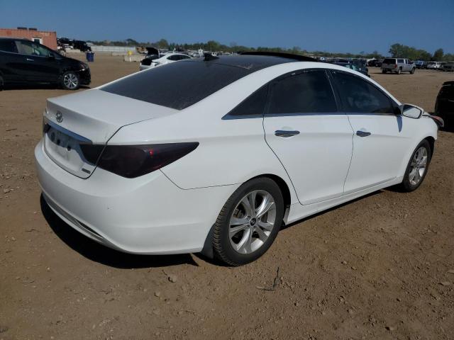 5NPEC4AC5DH689099 - 2013 HYUNDAI SONATA SE WHITE photo 3