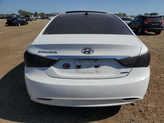 5NPEC4AC5DH689099 - 2013 HYUNDAI SONATA SE WHITE photo 6