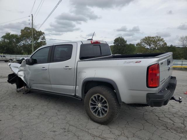 1GCGTEEN0K1243697 - 2019 CHEVROLET COLORADO ZR2 SILVER photo 2