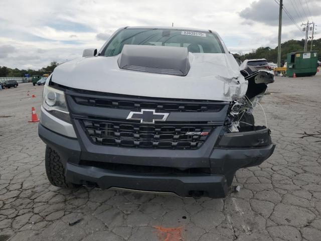 1GCGTEEN0K1243697 - 2019 CHEVROLET COLORADO ZR2 SILVER photo 5