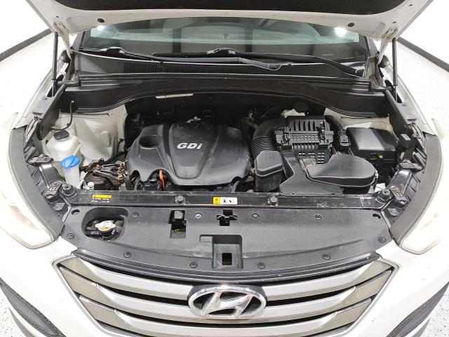 5XYZTDLBXGG353532 - 2016 HYUNDAI SANTA FE S WHITE photo 12