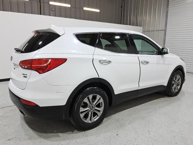 5XYZTDLBXGG353532 - 2016 HYUNDAI SANTA FE S WHITE photo 3