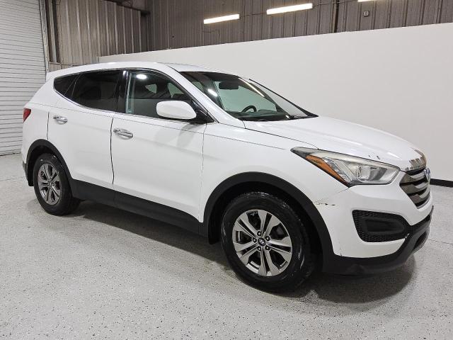 5XYZTDLBXGG353532 - 2016 HYUNDAI SANTA FE S WHITE photo 4