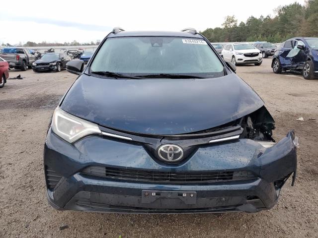JTMBFREV8HJ130680 - 2017 TOYOTA RAV4 LE Mavi fotoğraf 5