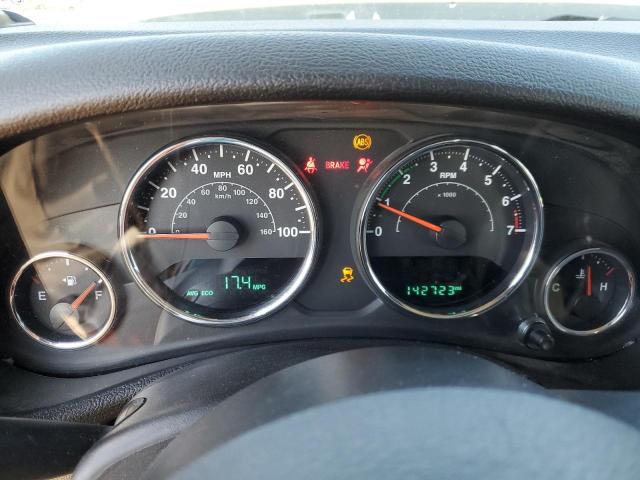 1C4BJWDG8FL599771 - 2015 JEEP WRANGLER U SPORT GREEN photo 9