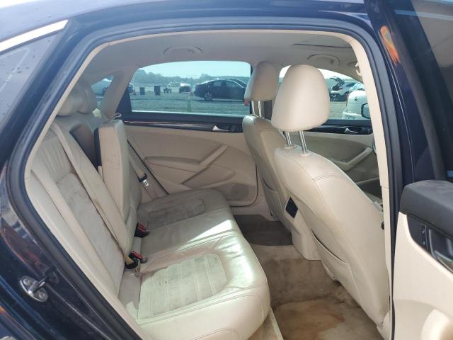 1VWCM7A32FC005076 - 2015 VOLKSWAGEN PASSAT SEL BLUE photo 10