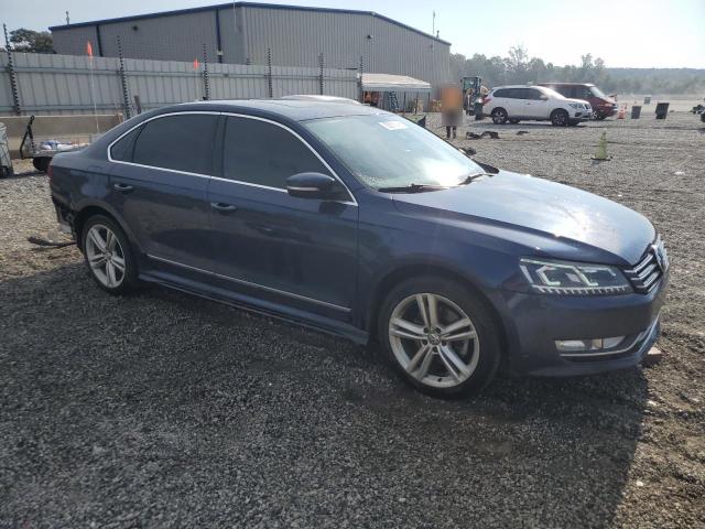 1VWCM7A32FC005076 - 2015 VOLKSWAGEN PASSAT SEL BLUE photo 4
