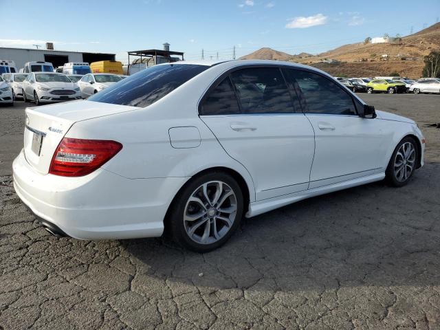 WDDGF8ABXDA783863 - 2013 MERCEDES-BENZ C 300 4MATIC WHITE photo 3