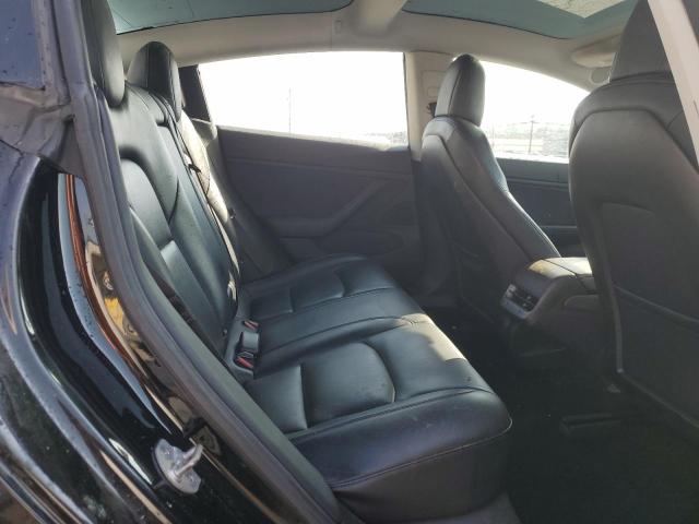 5YJ3E1EA8JF025429 - 2018 TESLA MODEL 3 BLACK photo 11