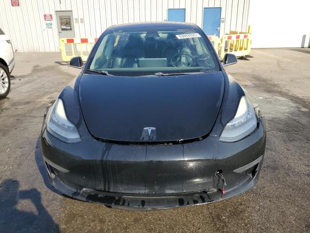 5YJ3E1EA8JF025429 - 2018 TESLA MODEL 3 BLACK photo 5