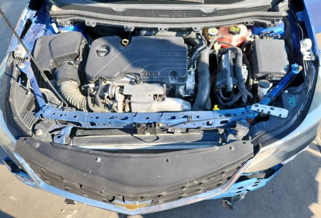 1G1BE5SMXJ7240844 - 2018 CHEVROLET CRUZE LT BLUE photo 11