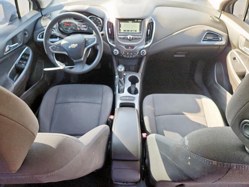 1G1BE5SMXJ7240844 - 2018 CHEVROLET CRUZE LT BLUE photo 8