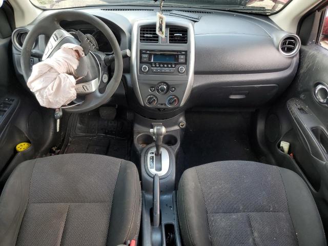 3N1CN7APXJL817356 - 2018 NISSAN VERSA S 红色 照片 8