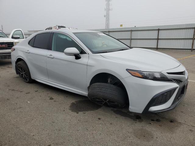 4T1T11AK3RU215776 - 2024 TOYOTA CAMRY SE NIGHT SHADE WHITE photo 4