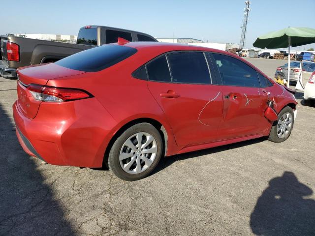 5YFEPRAE3LP099827 - 2020 TOYOTA COROLLA LE Rojo foto 3