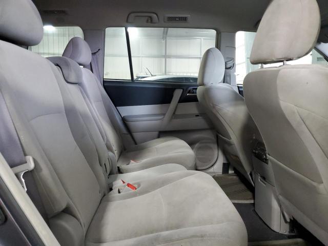 5TDZK3EH7CS060361 - 2012 TOYOTA HIGHLANDER BASE Szary zdjęcie 11