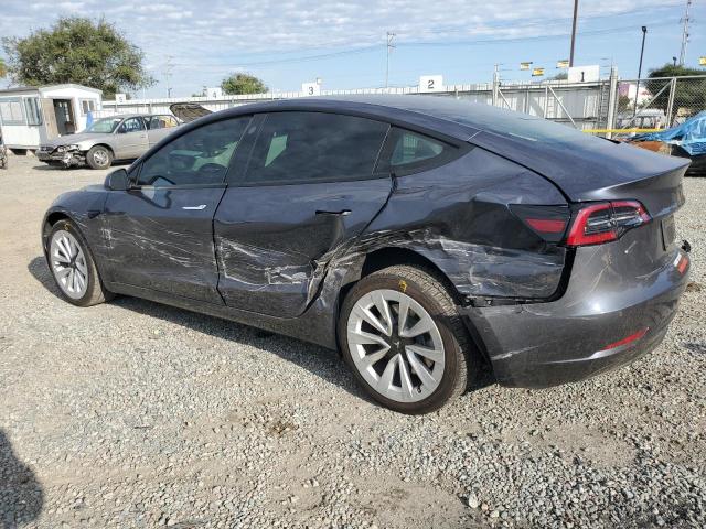 5YJ3E1EB8NF363122 - 2022 TESLA MODEL 3 Սև լուսանկար 2