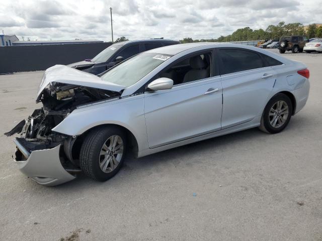 2012 HYUNDAI SONATA GLS, 