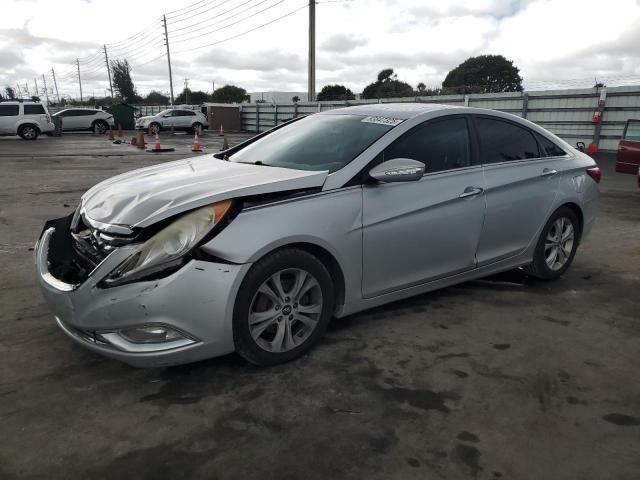 2013 HYUNDAI SONATA SE, 